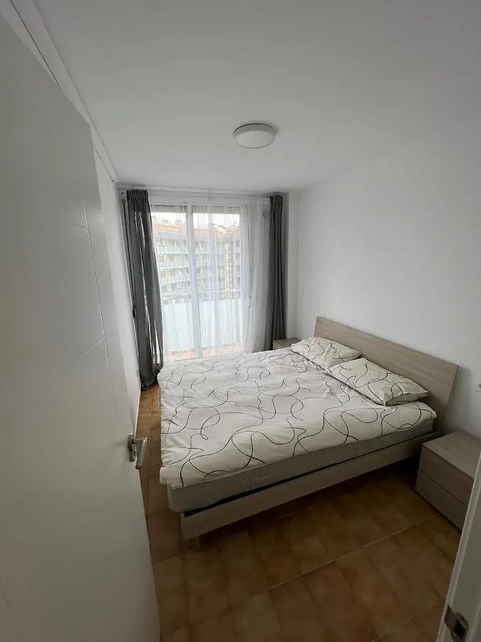 Paradise Family Apartment & Pool Lloret de Mar 0*,  Spagna